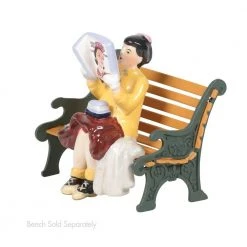 Department 56 *RETIRED* Rockwell's Cover Girl From Dept 56 Snow Village RETIRED